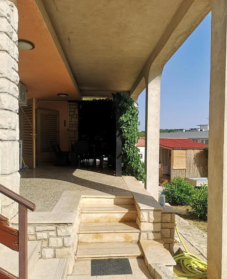 Apartman Jasna Banjole I Croatia